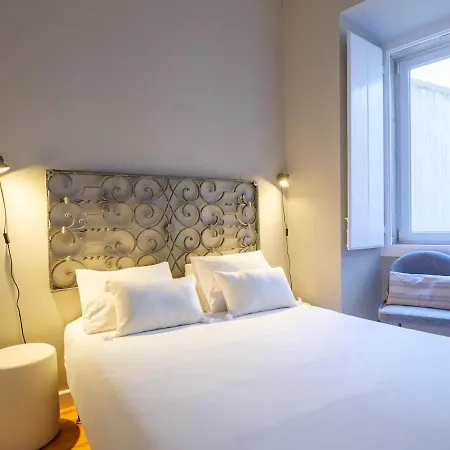 Apartament Cozy 1st Floor Flat Chiado District With Balconies&ac 19th Century Building *