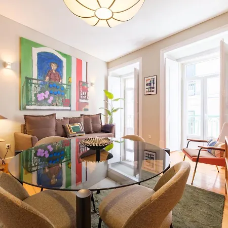 Cozy 1st Floor Flat Chiado District With Balconies&ac 19th Century Building Apartament