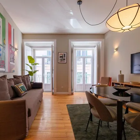 Cozy 1st Floor Flat Chiado District With Balconies&ac 19th Century Building Apartament *